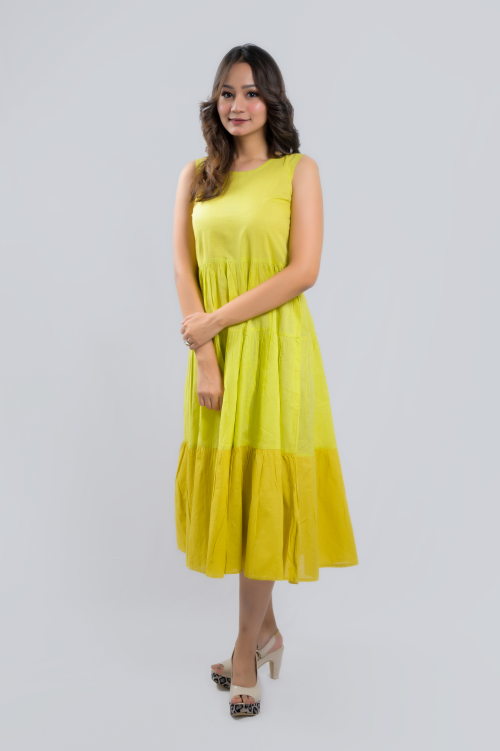 Pure handloom cotton solid sleeveless dress.
